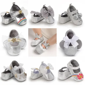 Милая Весенняя Серебристая Обувь для новорожденных 0-18 м, Обувь для девочек с нескользящей тканевой подошвой, Элегантная Дышащая Повседневная Обувь для первых прогулок